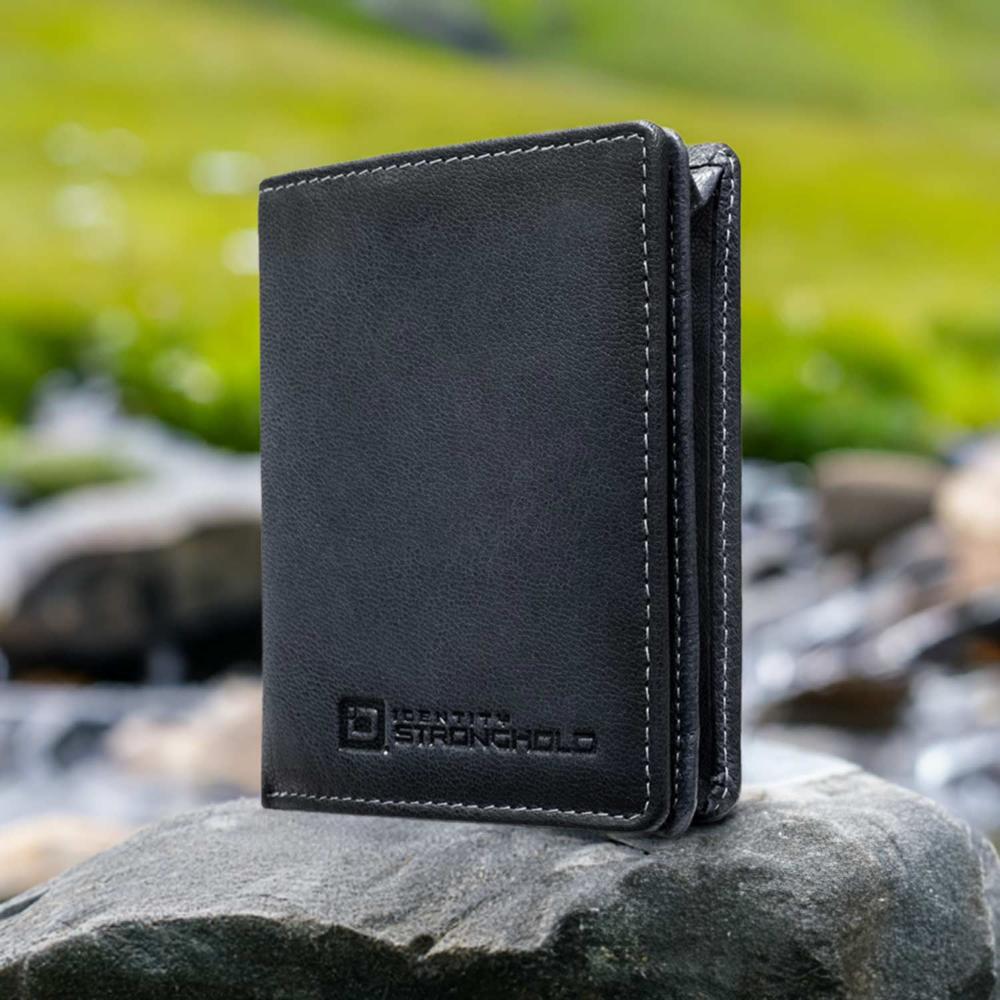 The Waltlet™ RFID Minimalist Wallet
